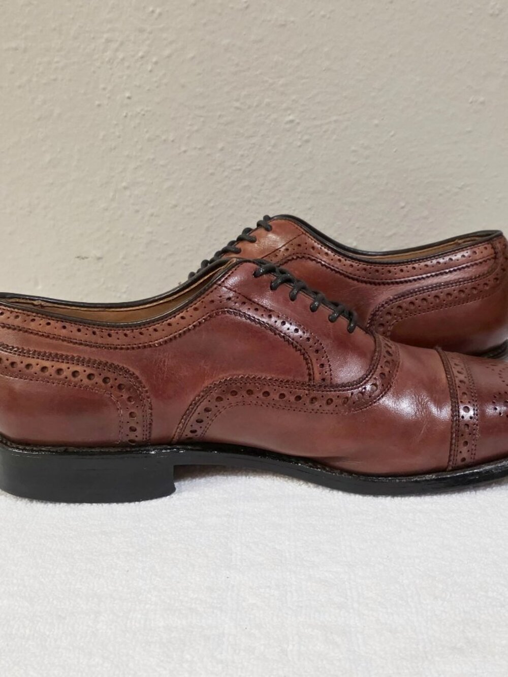 Allen Edmonds 9-D Strand Oxford Mens Dress Shoes - Picture 3 of 12